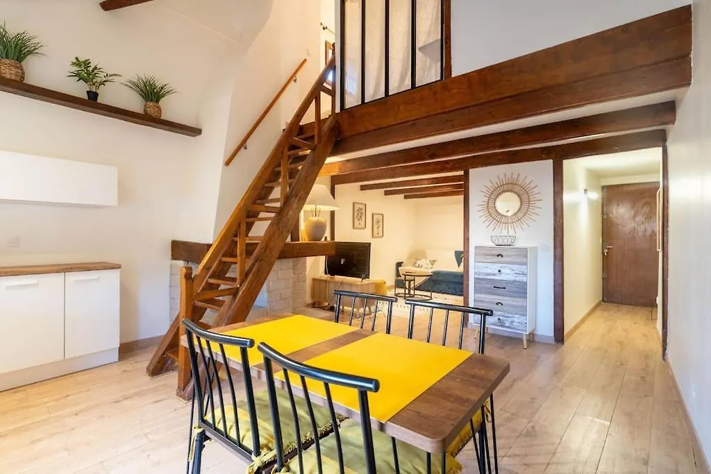 Petit Loft Des Prisons Apartamento Annecy França